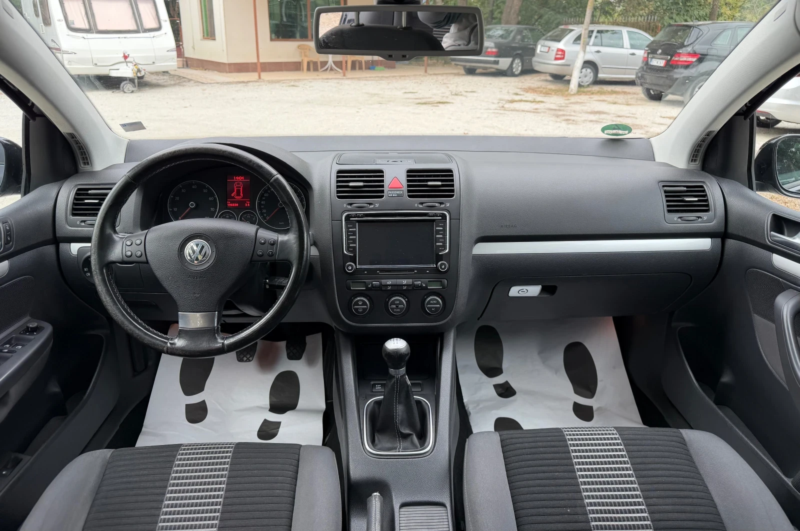 VW Golf V/1.6i/102ps, снимка 9 - Автомобили и джипове - 56271892