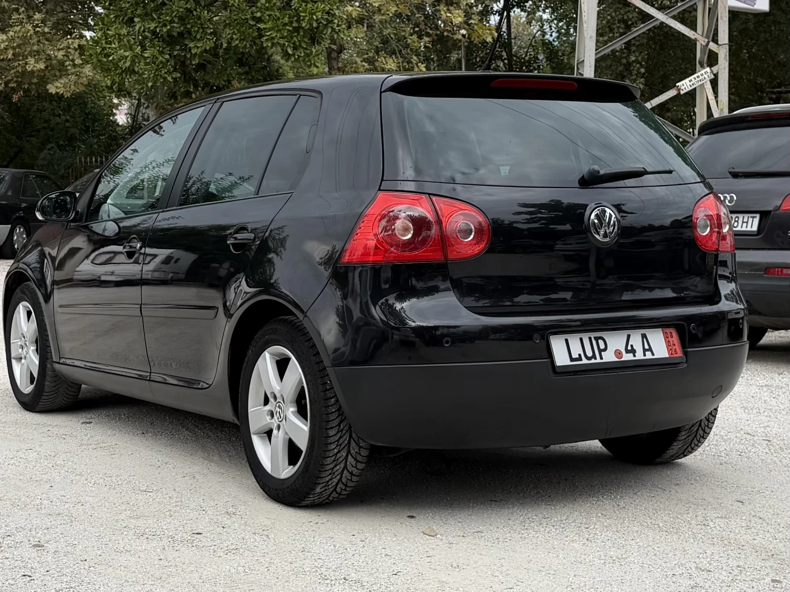 VW Golf V/1.6i/102ps, снимка 5 - Автомобили и джипове - 56271892