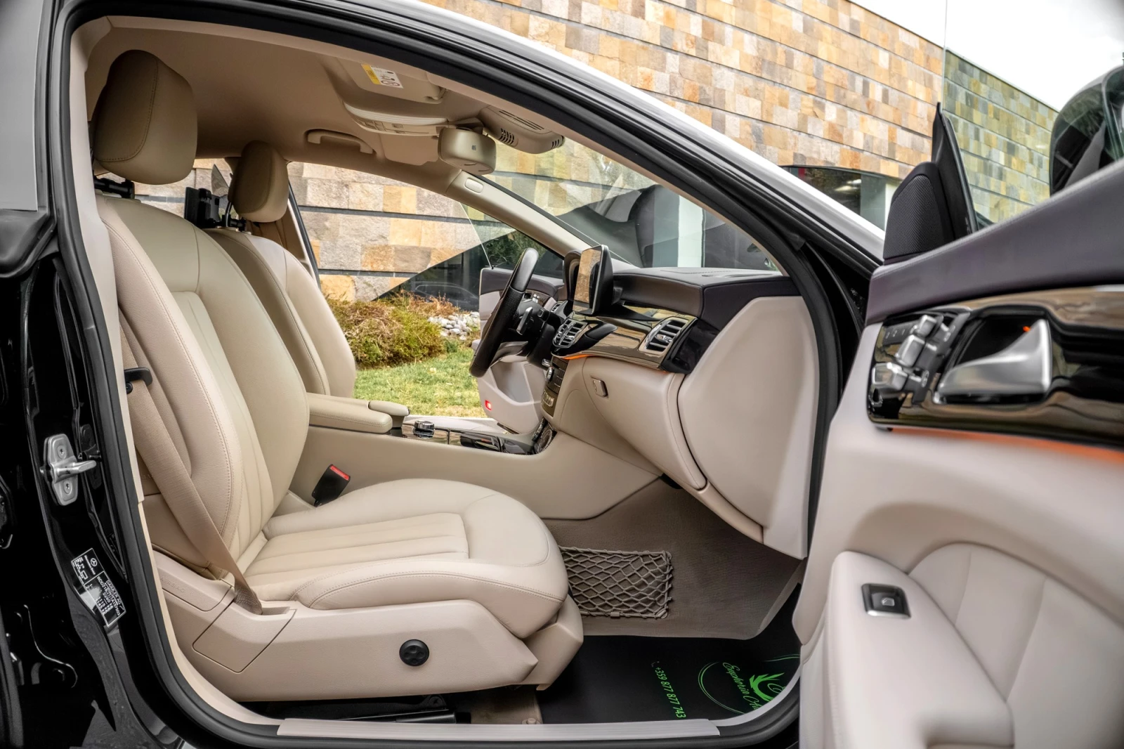 Mercedes-Benz CLS 400 i* AMG PERFORMANCE* BLACK SERIES* MULTIBEAM* 3XTV | Mobile.bg � ����������� 12