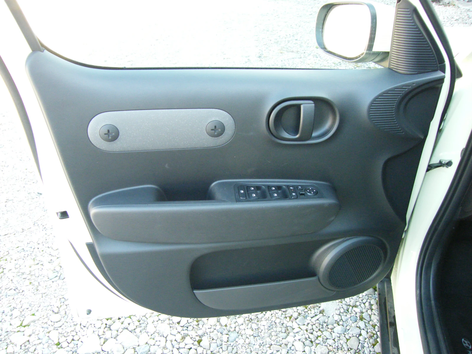 Hyundai Inster, снимка 7 - Автомобили и джипове - 56707011