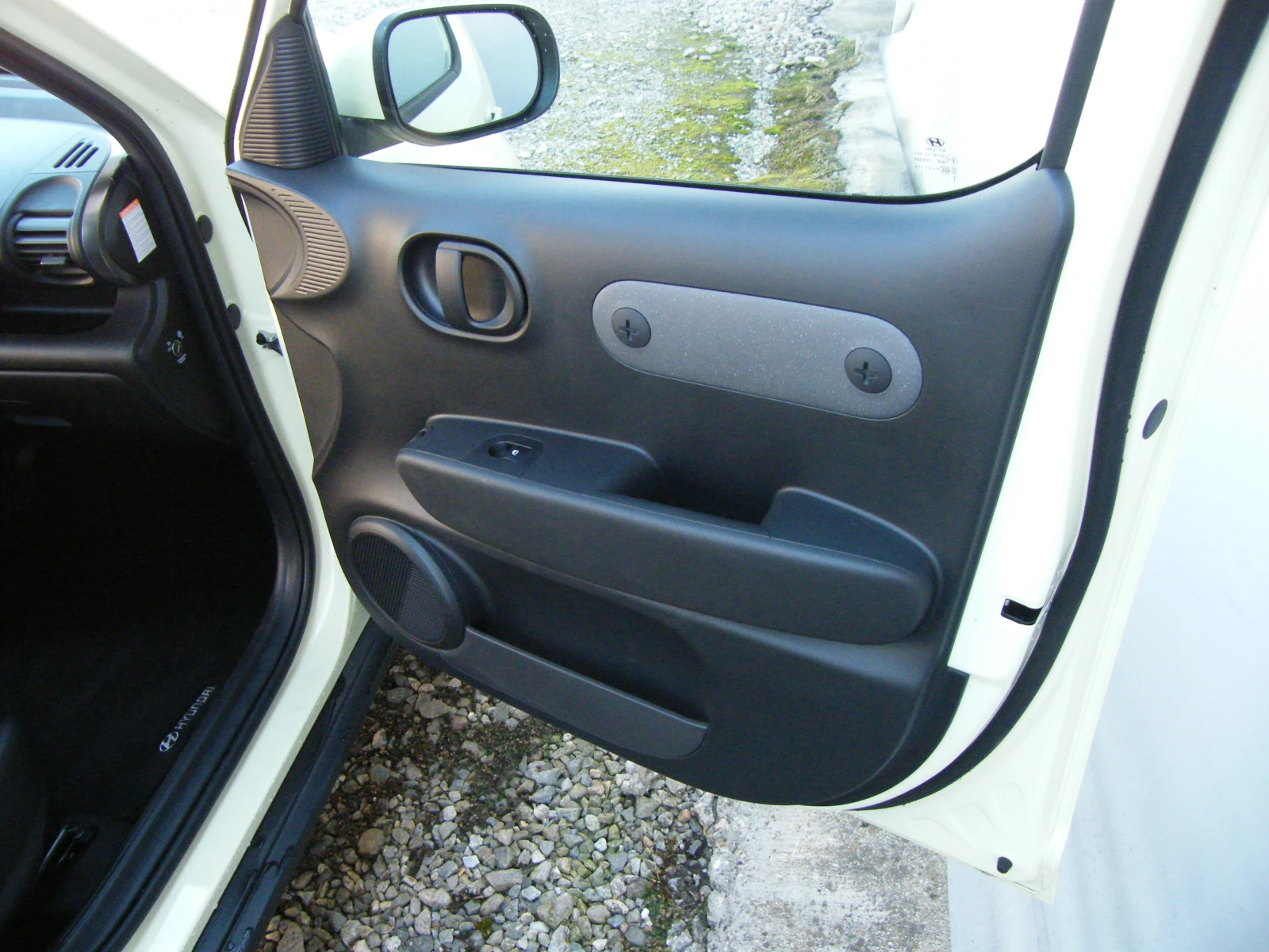 Hyundai Inster, снимка 12 - Автомобили и джипове - 56707011