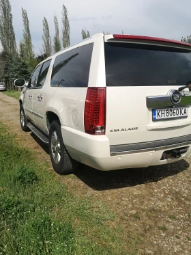 Обява за продажба на Cadillac Escalade Escalade ESV  ~23 999 лв. - изображение 3