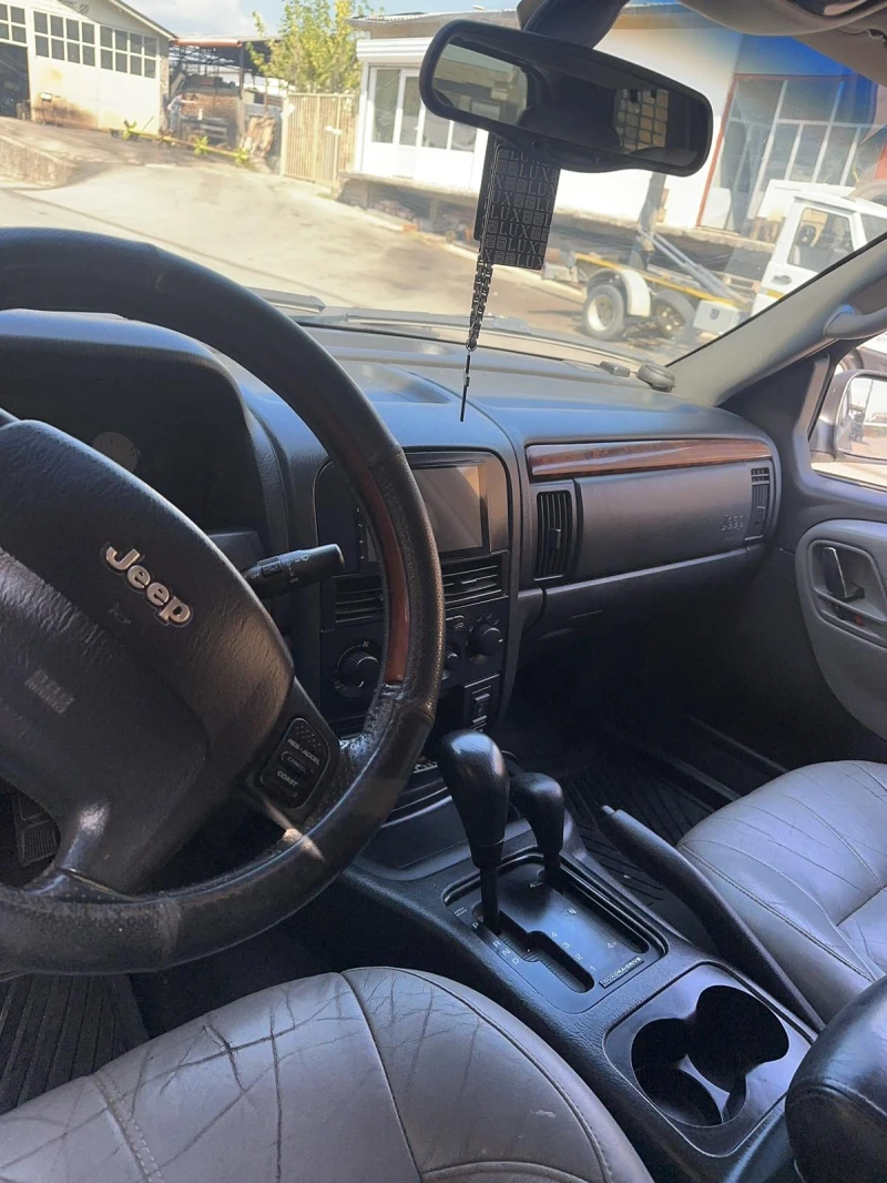 Jeep Grand cherokee 2.7, снимка 8 - Автомобили и джипове - 47129593