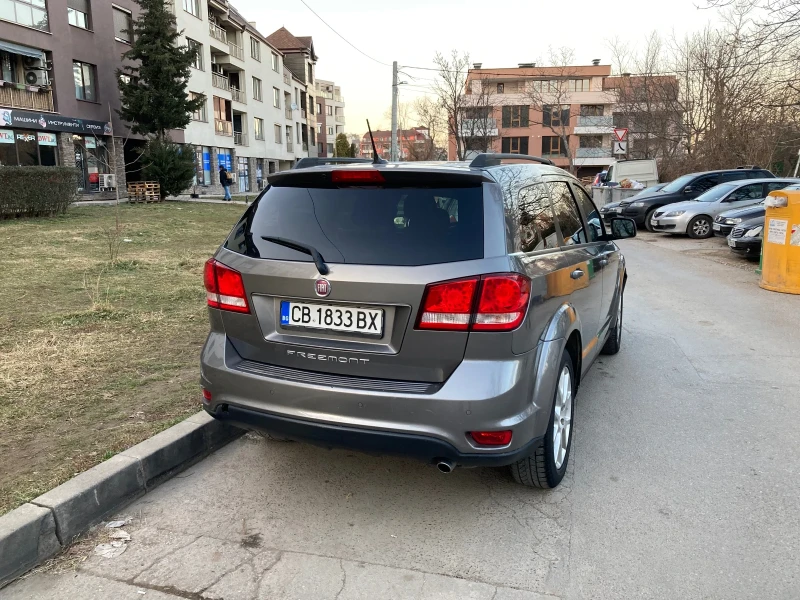 Fiat Freemont 2.0 JTD, снимка 6 - Автомобили и джипове - 47349579