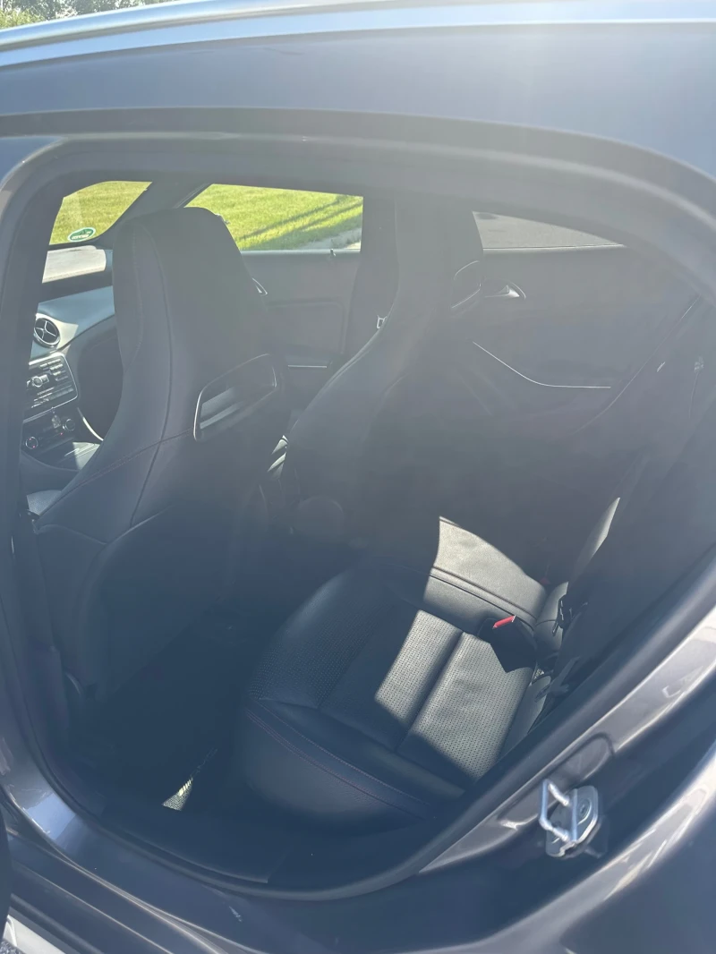 Mercedes-Benz GLA 220, снимка 12 - Автомобили и джипове - 52418303