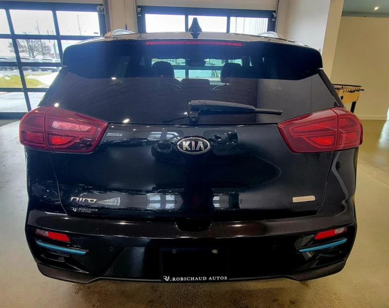 Kia Niro SX Touring, снимка 5 - Автомобили и джипове - 52563957