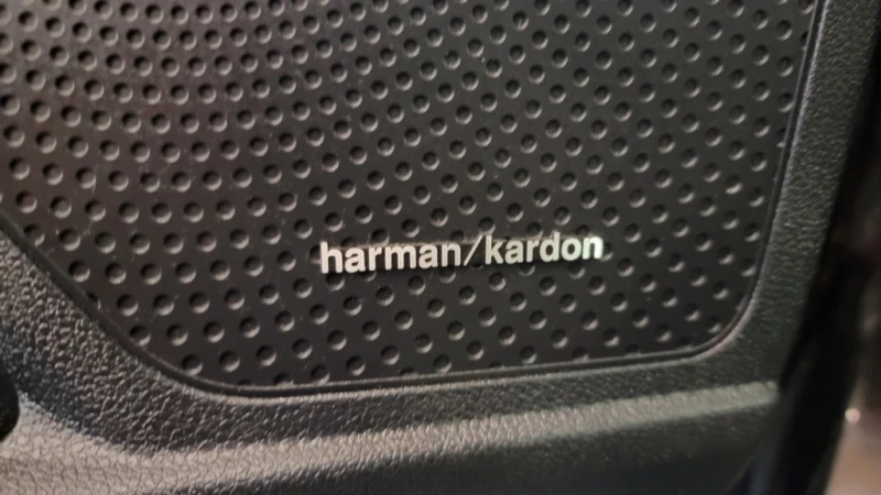 Kia Niro SX Touring, снимка 16 - Автомобили и джипове - 52563957