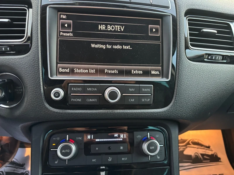 VW Touareg 3.0 TDI V6 4Motion, снимка 15 - Автомобили и джипове - 52567468