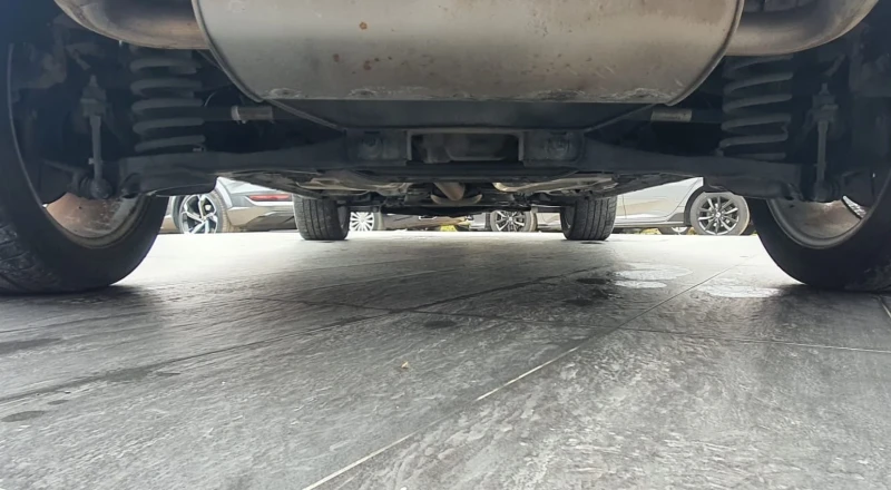 Ford Kuga 2.0TDCI Titanium 4WD Автоматик, снимка 9 - Автомобили и джипове - 53441575