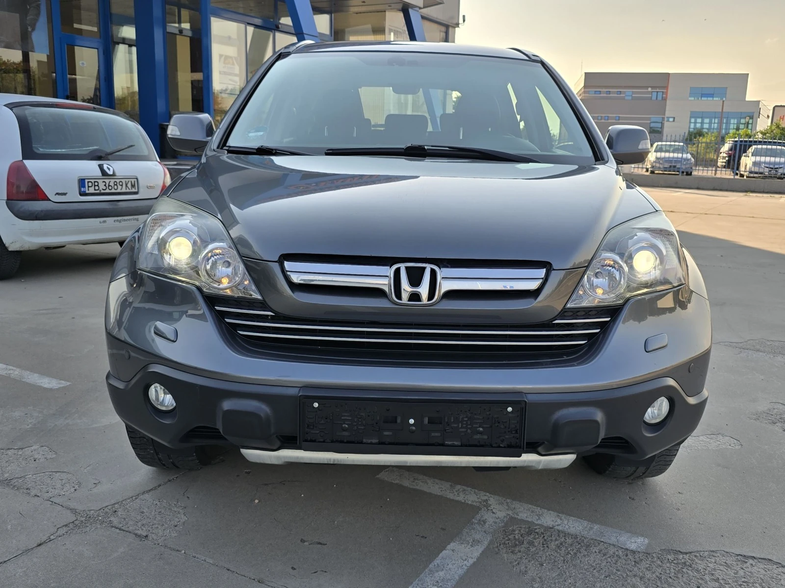 Honda Cr-v 2.4i/AVTOMAT/EXECUTIVE/KOJA/NAVI/XSENON/FUL-SERVIS - изображение 2