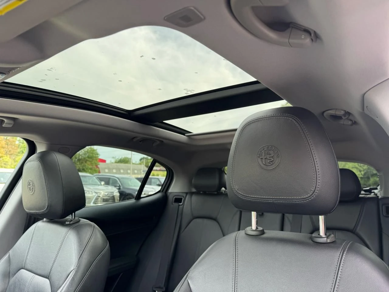 Alfa Romeo Stelvio | Mobile.bg   12