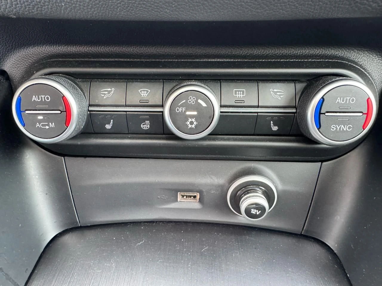 Alfa Romeo Stelvio | Mobile.bg   13