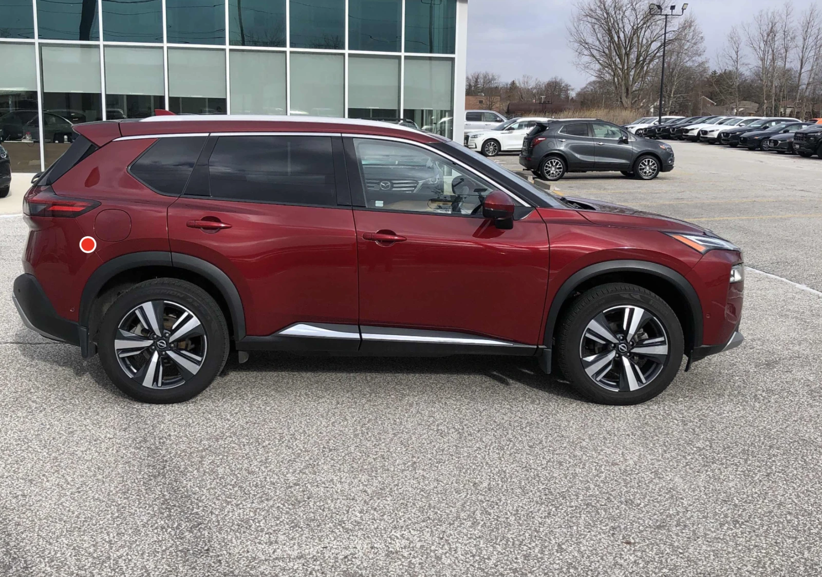 Nissan Rogue Platinum AWD* CarPlay* Sunroof* Camera* Blind Spot, снимка 3 - Автомобили и джипове - 53885259