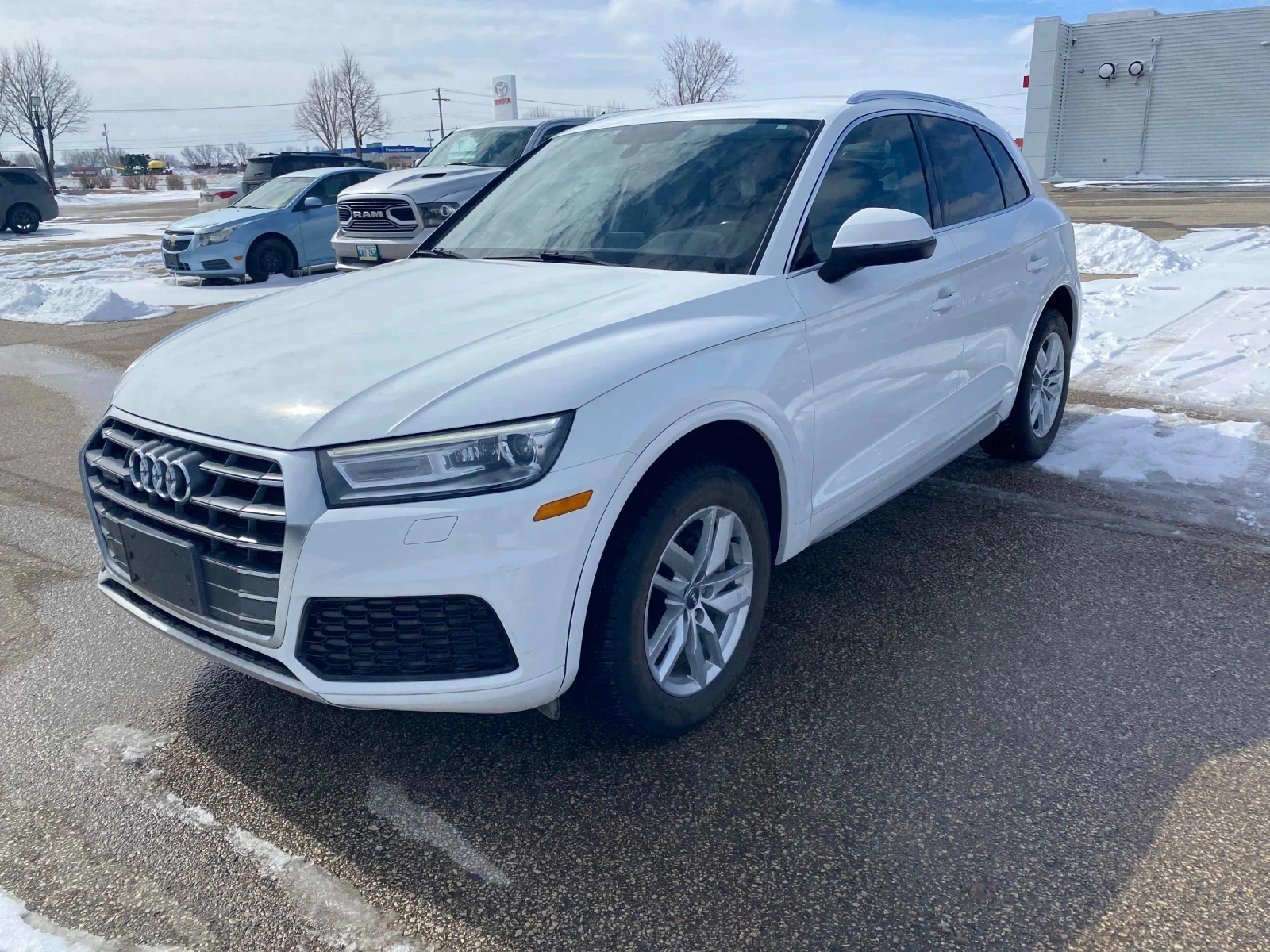 Audi Q5 KOMFORT * CAR FAX * ЦЕНА ДО БГ * АВТО КРЕДИТ | Auto.bg — изображение 1