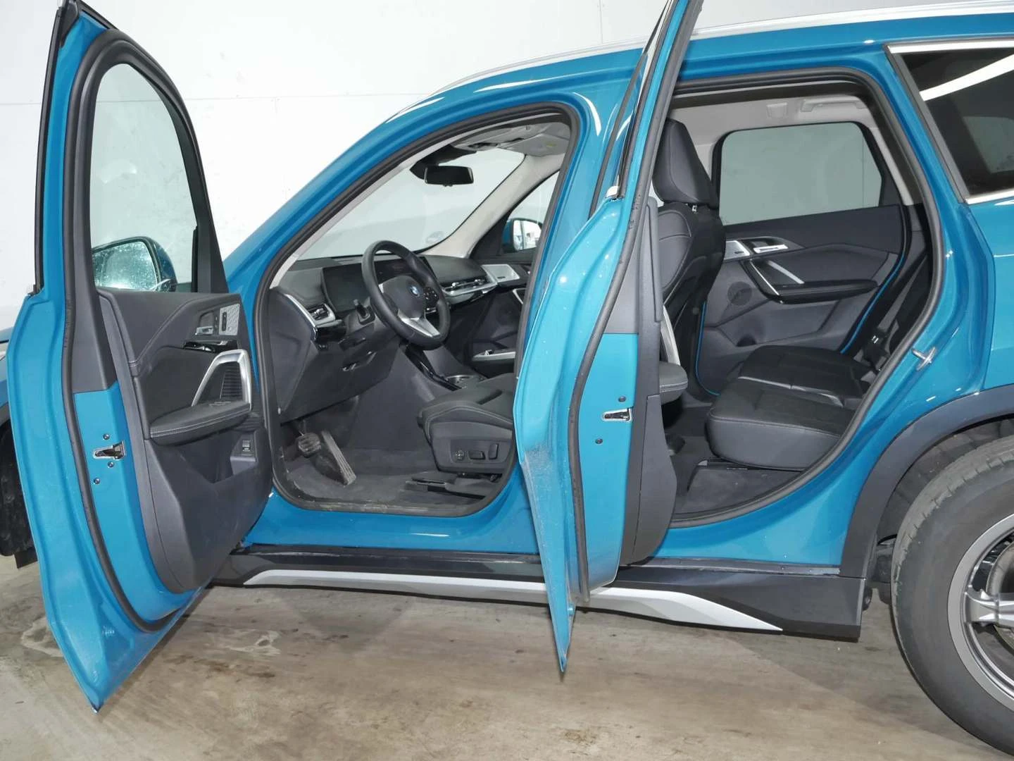 BMW X1 sDrive20i, снимка 10 - Автомобили и джипове - 54216437