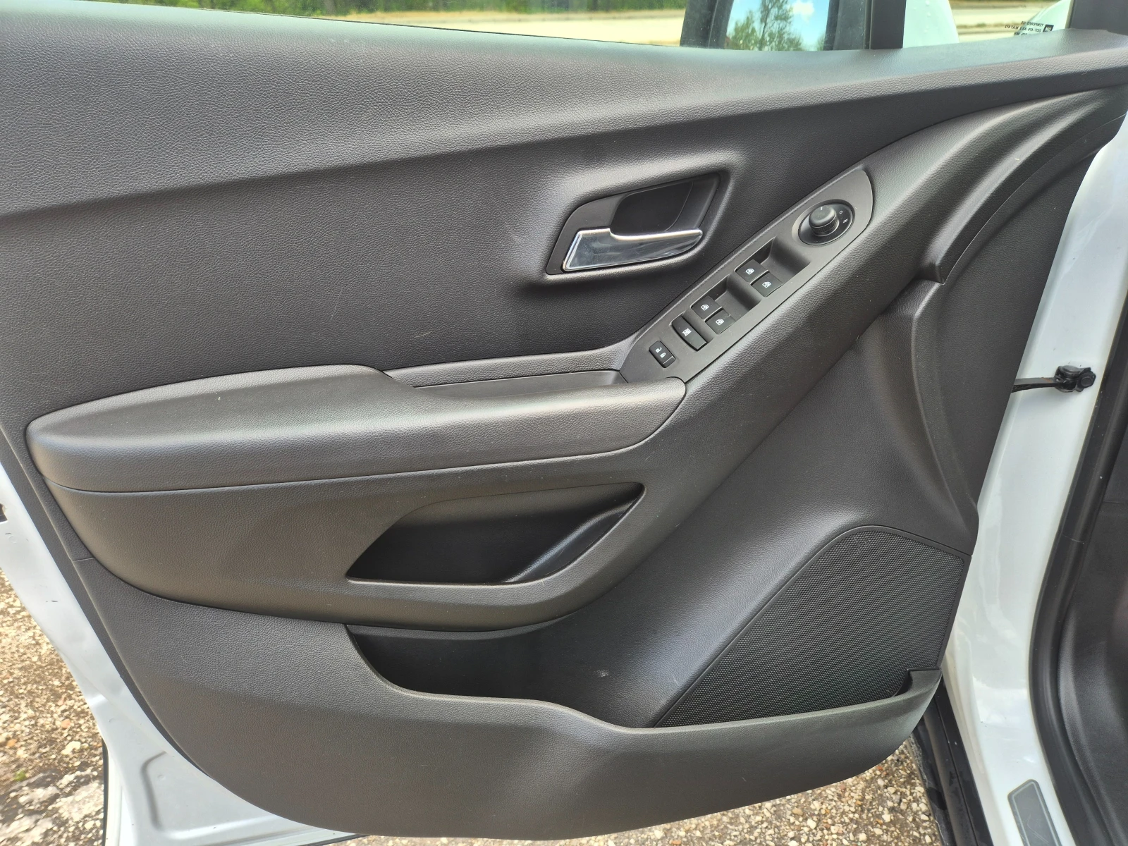 Chevrolet Trax 1.7, NAVI, KAMERA, снимка 16 - Автомобили и джипове - 54396066