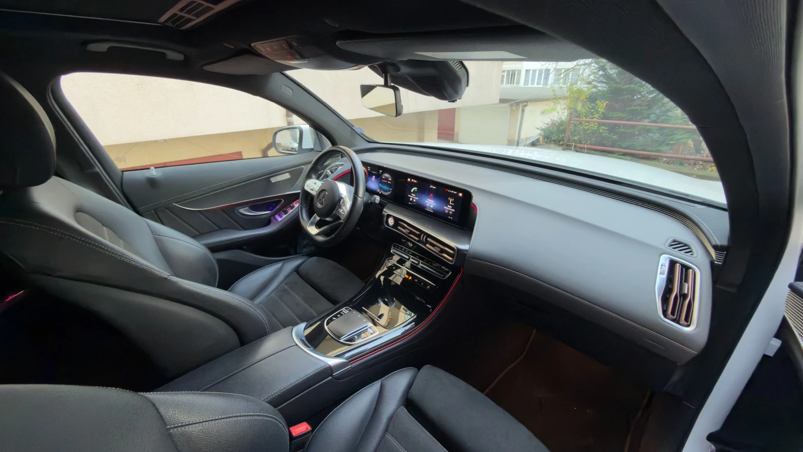 Mercedes-Benz EQC AMG, снимка 8 - Автомобили и джипове - 55052302