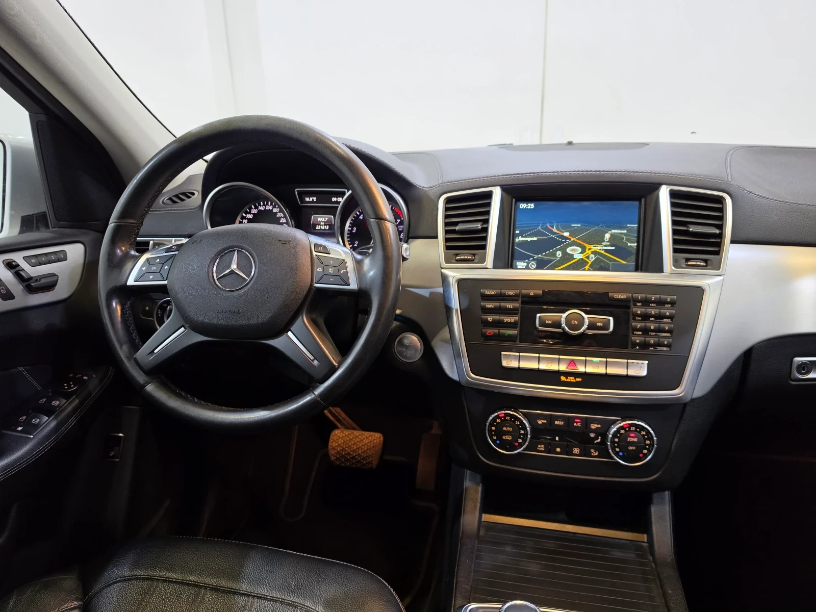 Mercedes-Benz GL GL400, снимка 2 - Автомобили и джипове - 55405757