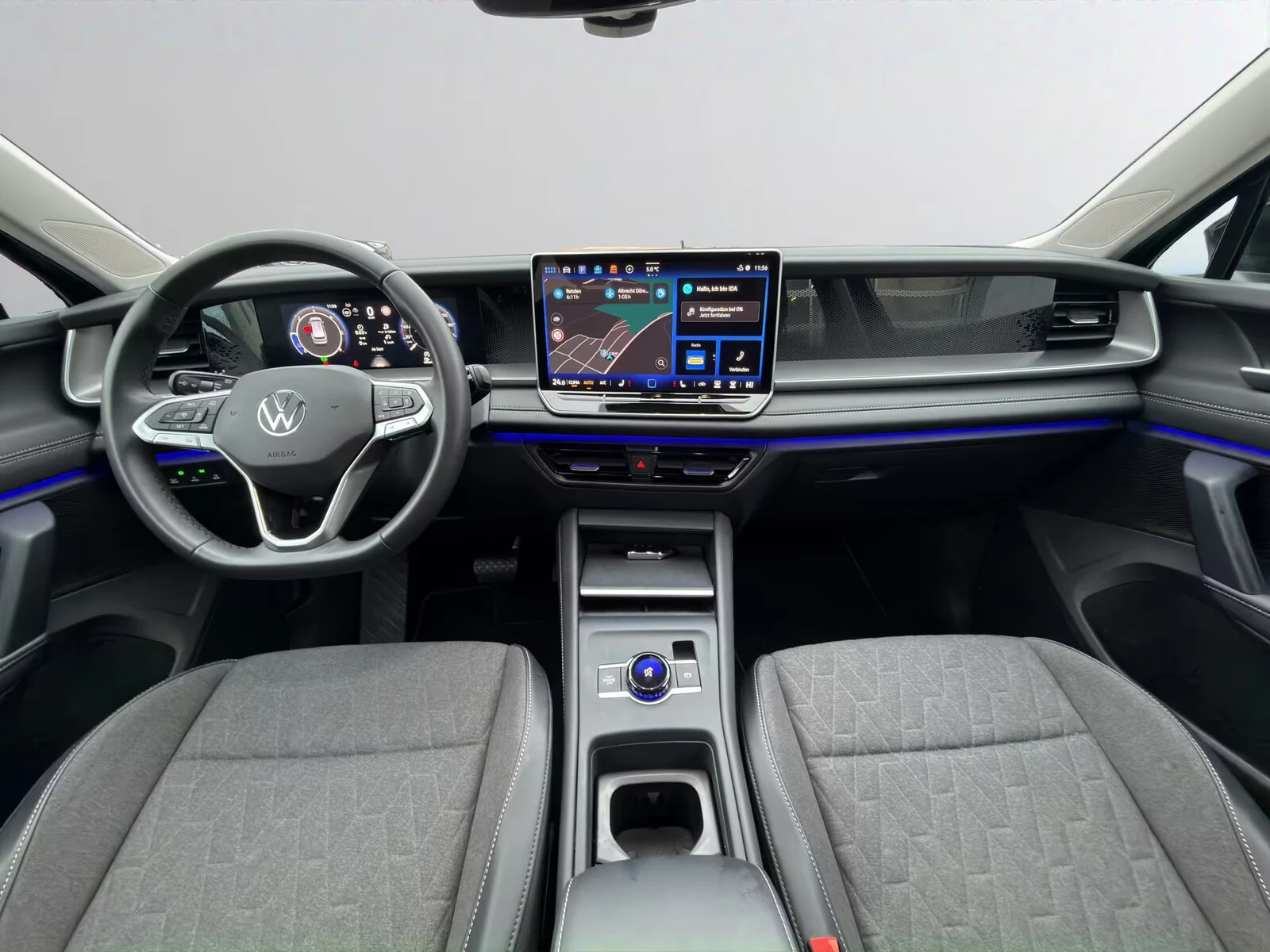 VW Tayron 2.0TDI 4M DSG ACC IQMatrix 360KAM SzH 7места AHK, снимка 10 - Автомобили и джипове - 55443784