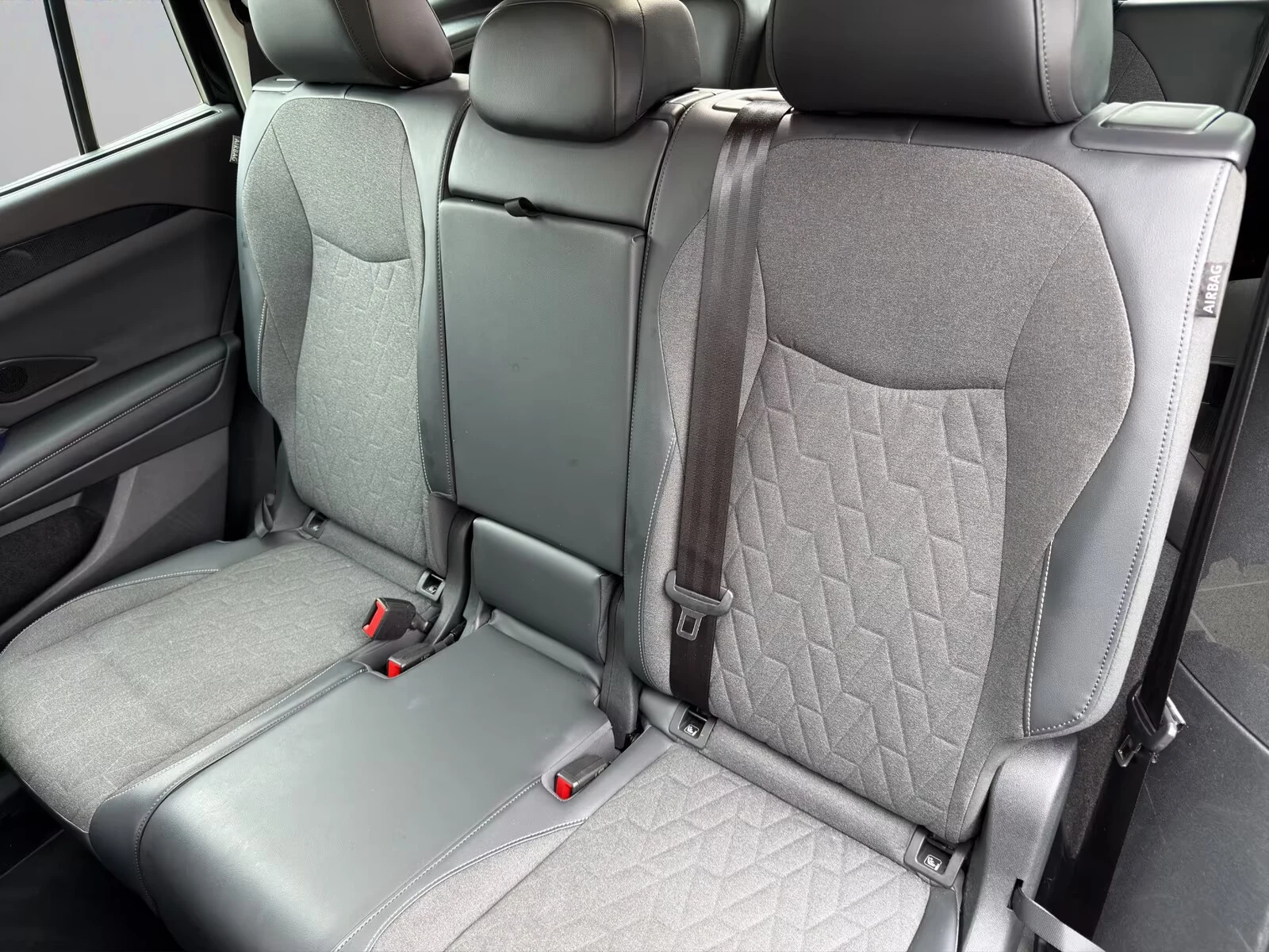 VW Tayron 2.0TDI 4M DSG ACC IQMatrix 360KAM SzH 7места AHK, снимка 9 - Автомобили и джипове - 55443784