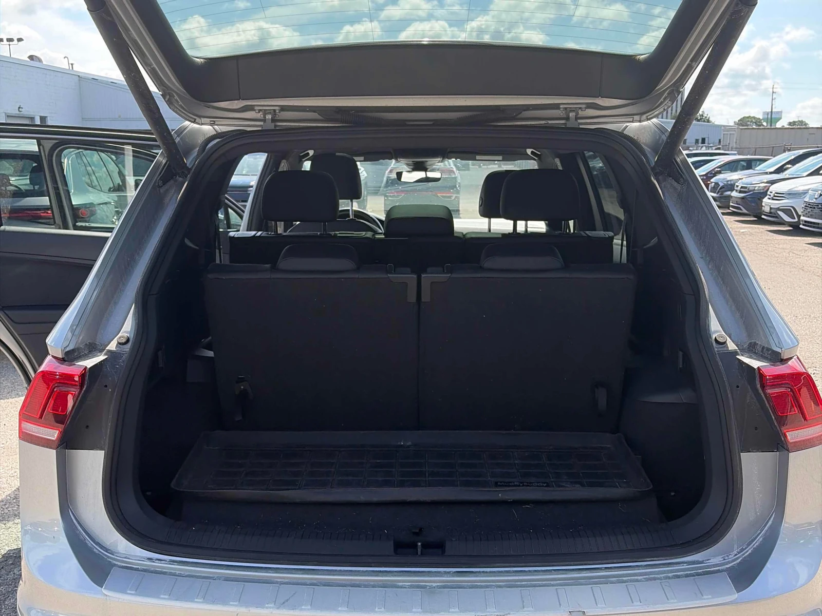 VW Tiguan * Highline * CARFAX* АВТОКРЕДИТ* , снимка 12 - Автомобили и джипове - 55816913
