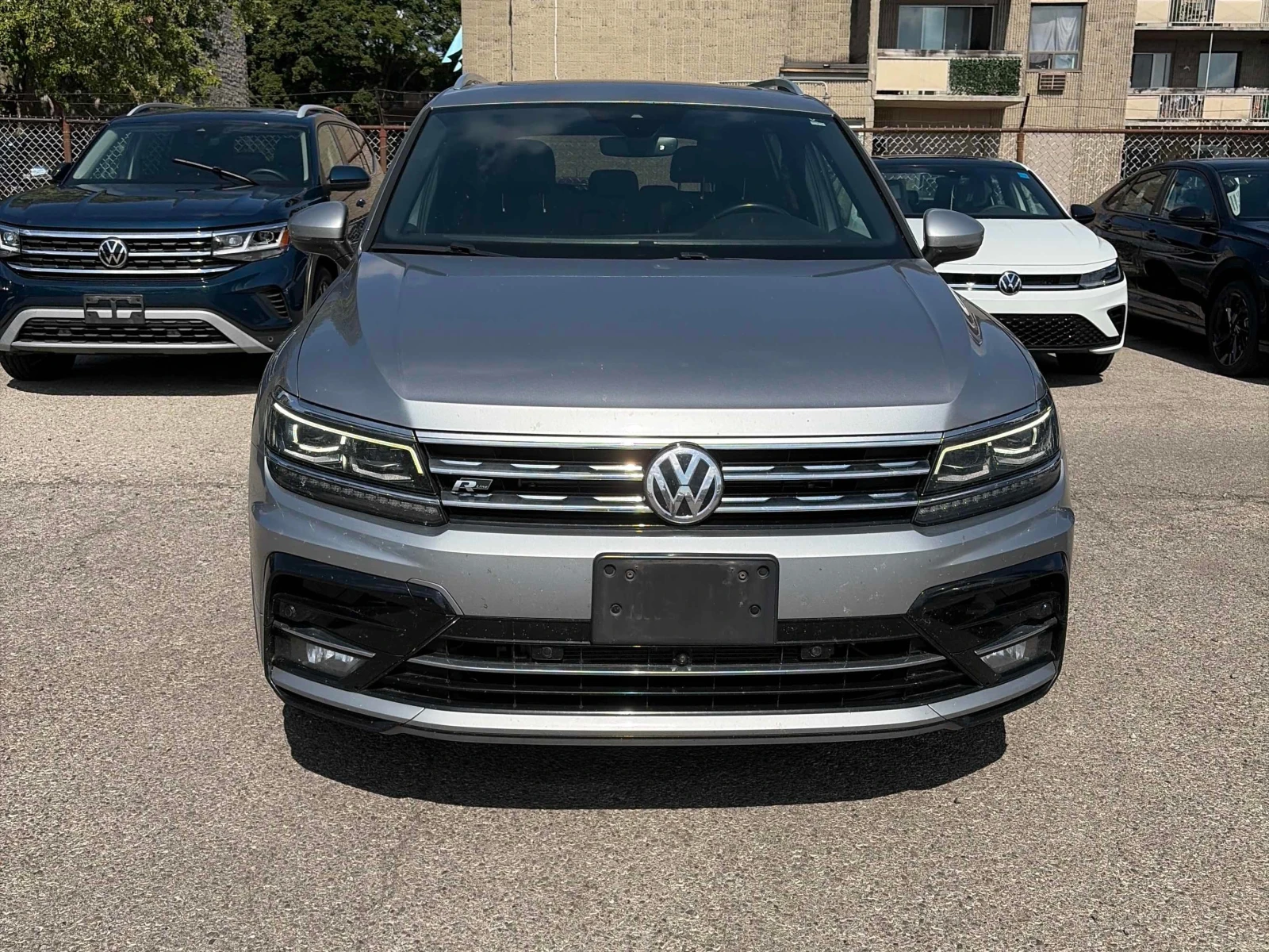 VW Tiguan * Highline * CARFAX* АВТОКРЕДИТ* , снимка 6 - Автомобили и джипове - 55816913