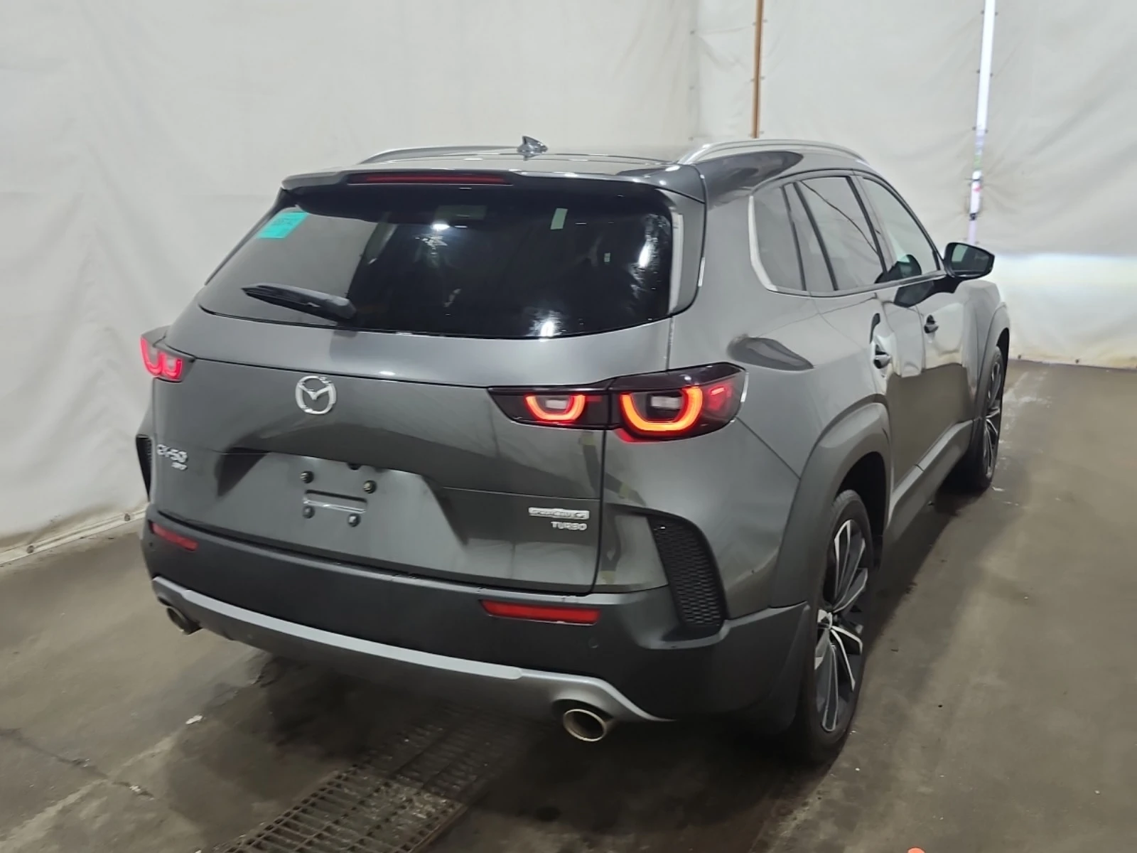 Mazda CX-50  GT W/TURBO / CARFAX / HUD / DIS / 360 / PANO, снимка 4 - Автомобили и джипове - 55825169