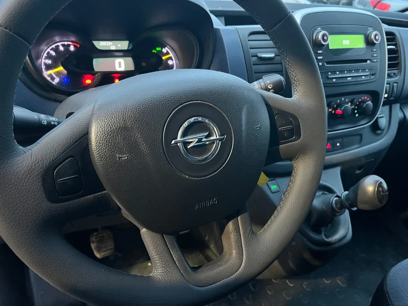 Opel Vivaro 1.6CDTI, снимка 11 - Бусове и автобуси - 53598466