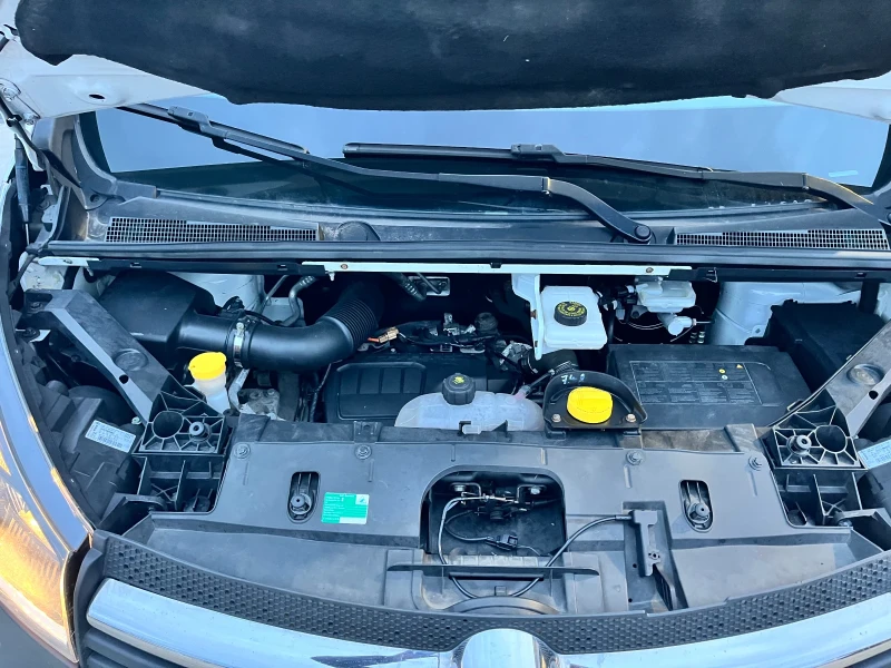 Opel Vivaro 1.6CDTI, снимка 12 - Бусове и автобуси - 53598466