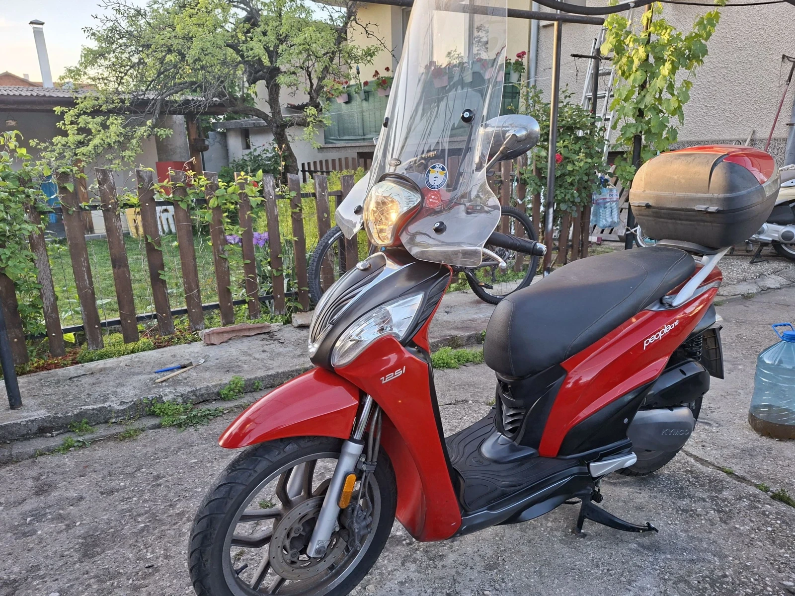 Kymco People One 125i нмого лек и пъргав става за А1категория, снимка 2 - Мотоциклети и мототехника - 54722835