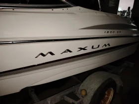 Моторна яхта Maxum 1800SR, снимка 11