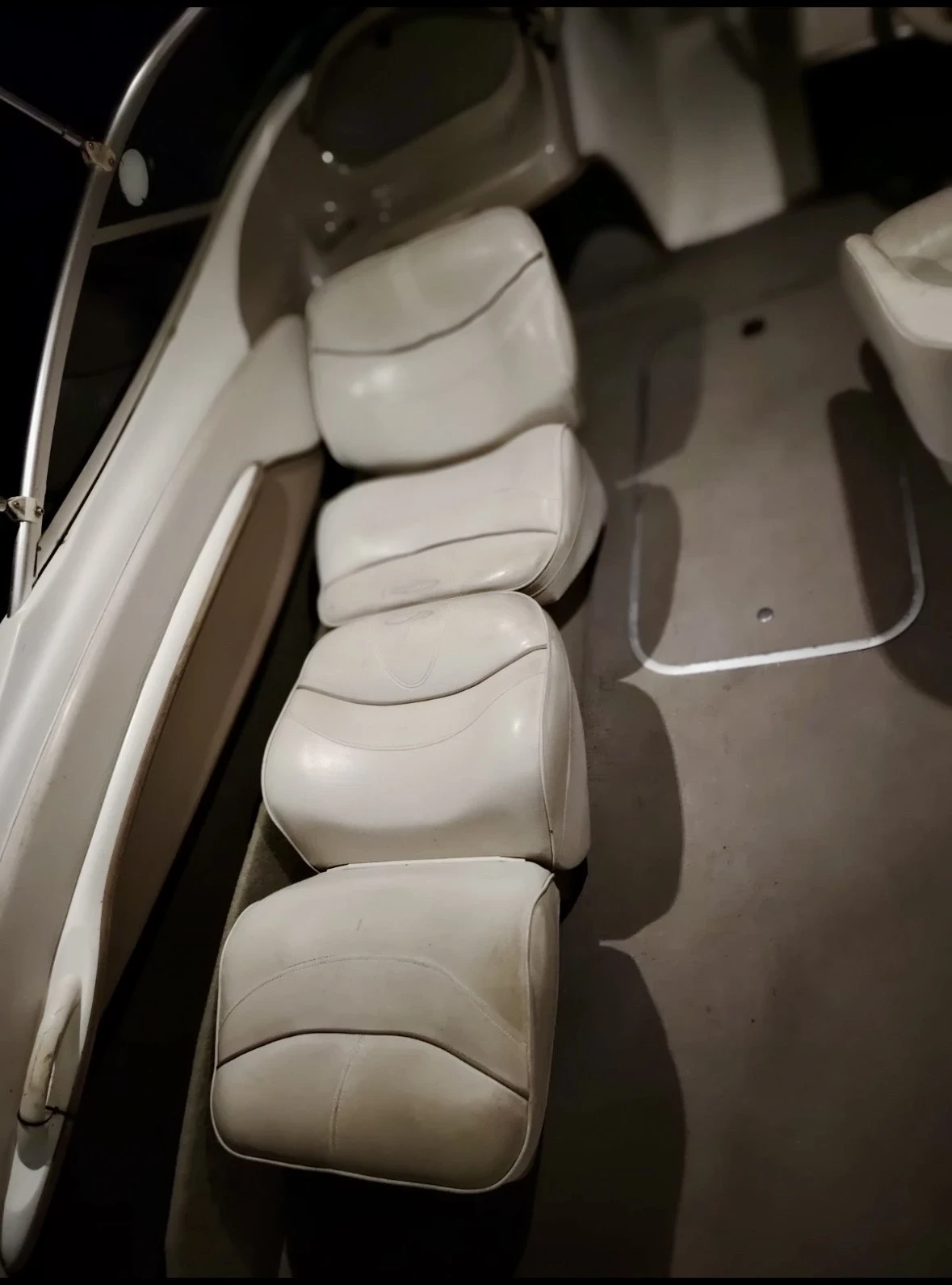 Моторна яхта Maxum 1800SR, снимка 15 - Воден транспорт - 54240840