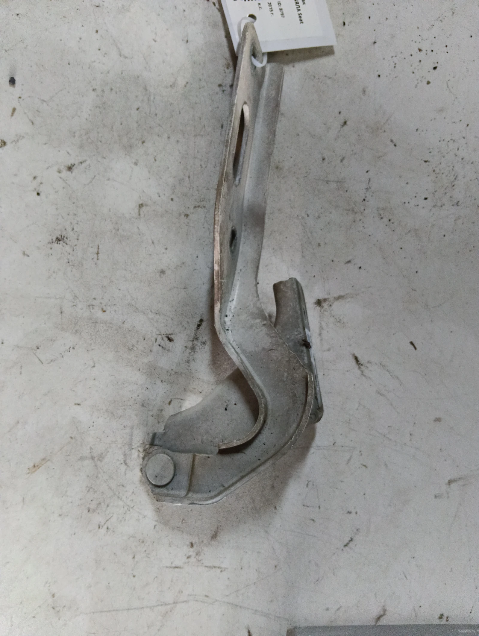 панти преден капак 5F0823301A ЛЯВА БЯЛА Seat Leon