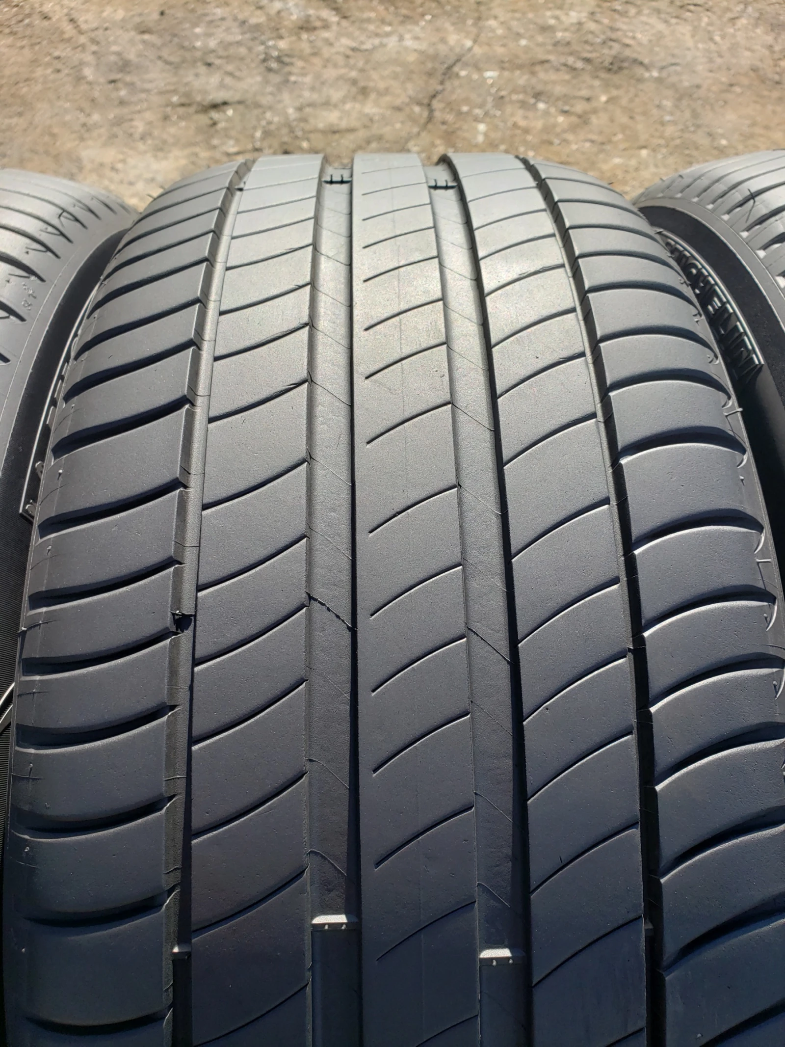 ���� 235/45R17 | Mobile.bg � ����������� 1
