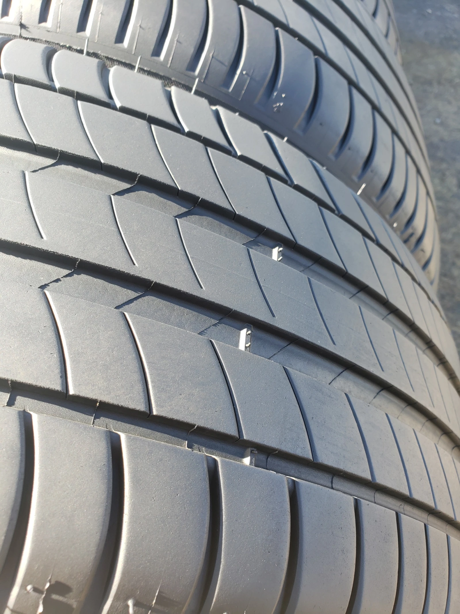 ���� 235/45R17 | Mobile.bg � ����������� 5