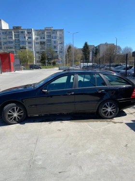 Mercedes-Benz 220, снимка 4