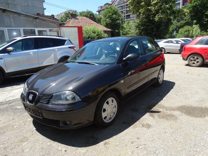 Seat Ibiza 1.2 I , снимка 4 - Автомобили и джипове - 46085112