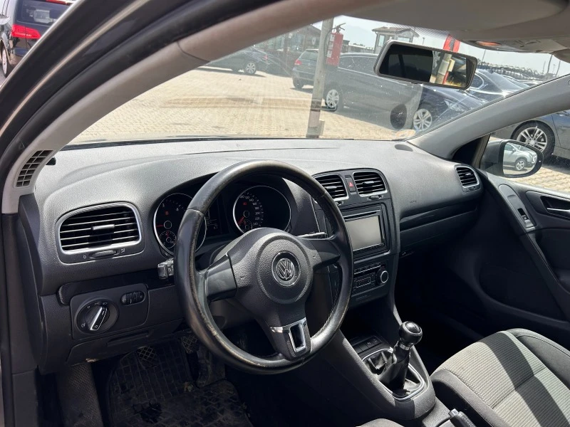 VW Golf 1.6TDI EURO 5 ЛИЗИНГ, снимка 11 - Автомобили и джипове - 46144634