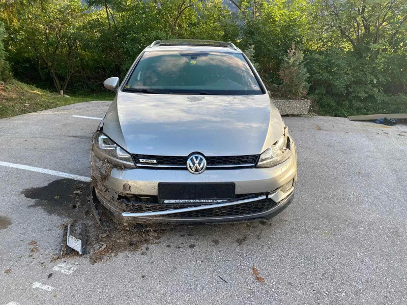 VW Golf 1.6TDI 110kc Feislift.4х4.157000хил, снимка 2 - Автомобили и джипове - 47857088