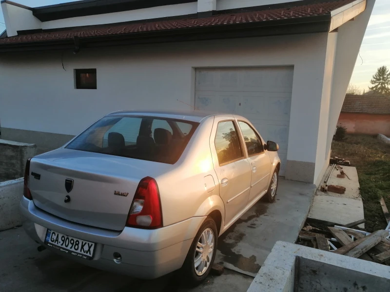 Dacia Logan, снимка 4 - Автомобили и джипове - 49053289