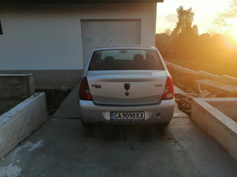 Dacia Logan, снимка 3 - Автомобили и джипове - 49053289