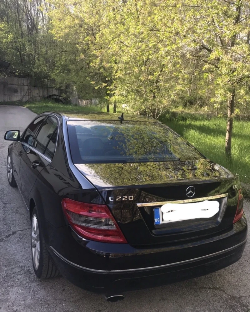 Mercedes-Benz C 220 CDI Avantgarde, снимка 9 - Автомобили и джипове - 49235365