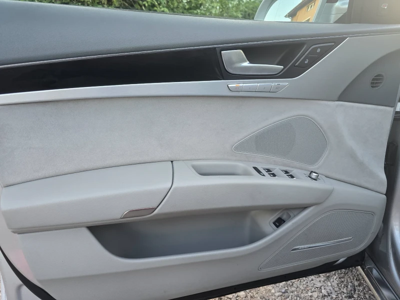 Audi A8 4.0TFSI Бензинов, снимка 13 - Автомобили и джипове - 51352647