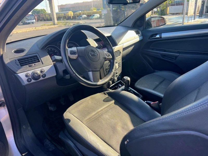 Opel Astra H, снимка 8 - Автомобили и джипове - 51630301