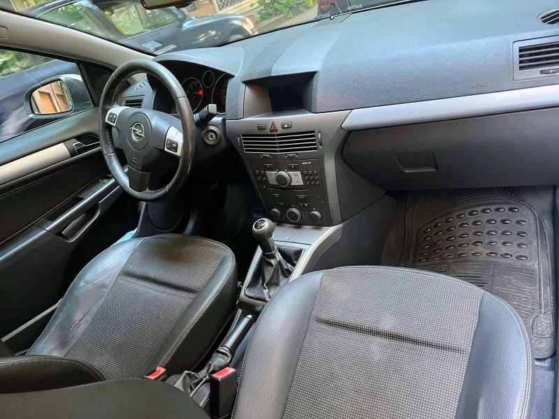 Opel Astra H, снимка 15 - Автомобили и джипове - 51630301