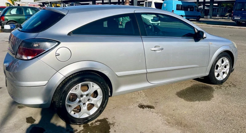 Opel Astra H, снимка 4 - Автомобили и джипове - 51630301