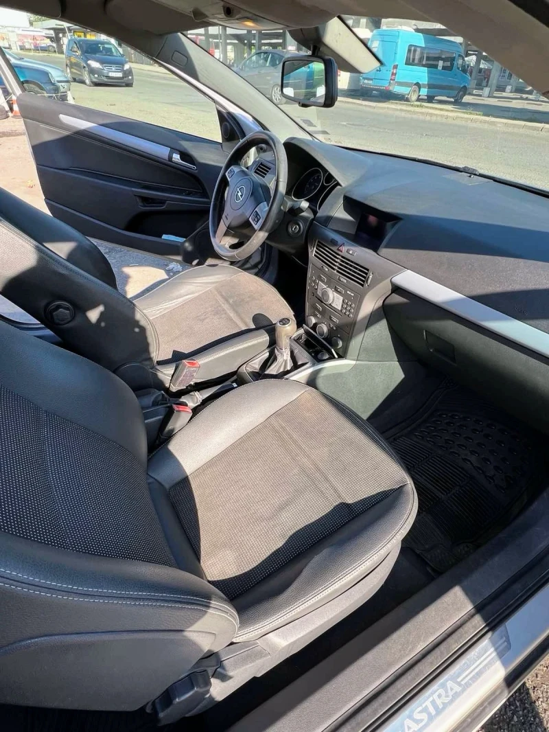 Opel Astra H, снимка 11 - Автомобили и джипове - 51630301
