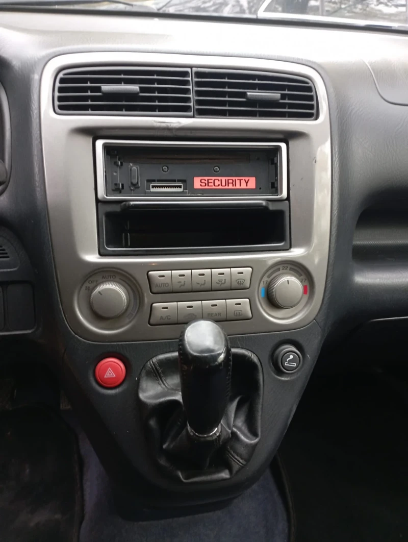 Honda Stream, снимка 5 - Автомобили и джипове - 52340440