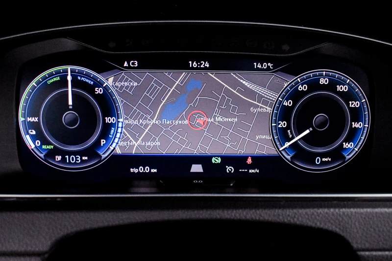 VW Golf Electric 36 KW/H, снимка 10 - Автомобили и джипове - 52580654