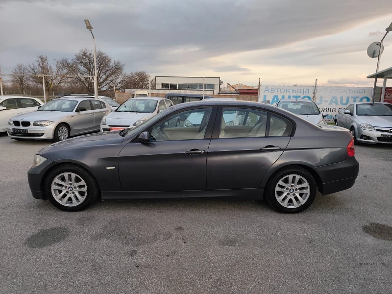 BMW 320 2.0D СЕДАН, снимка 6 - Автомобили и джипове - 52978759